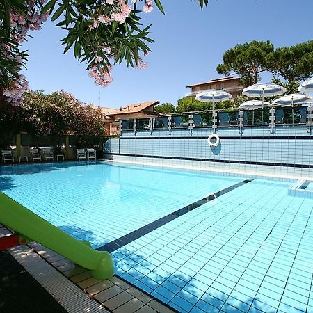 Hotel Antares Cervia Exterior photo