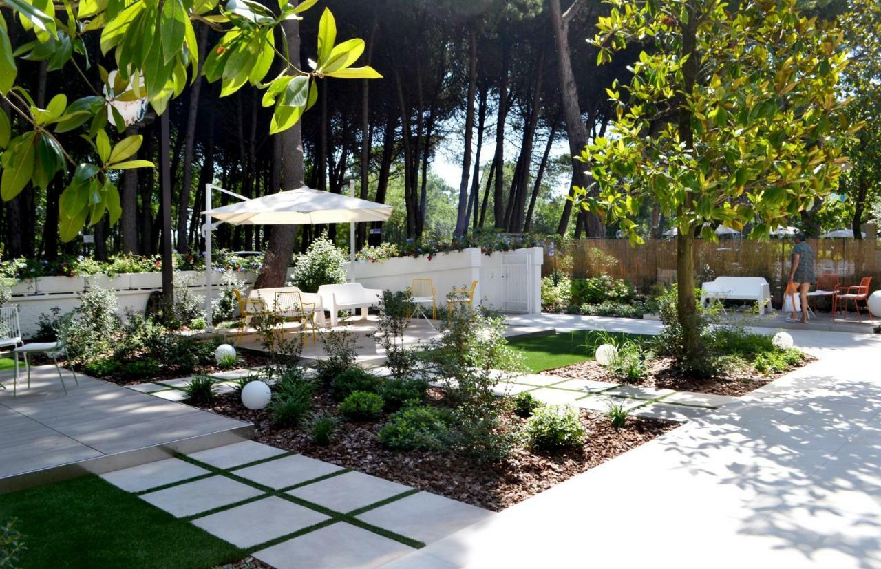 Hotel Antares Cervia Exterior photo
